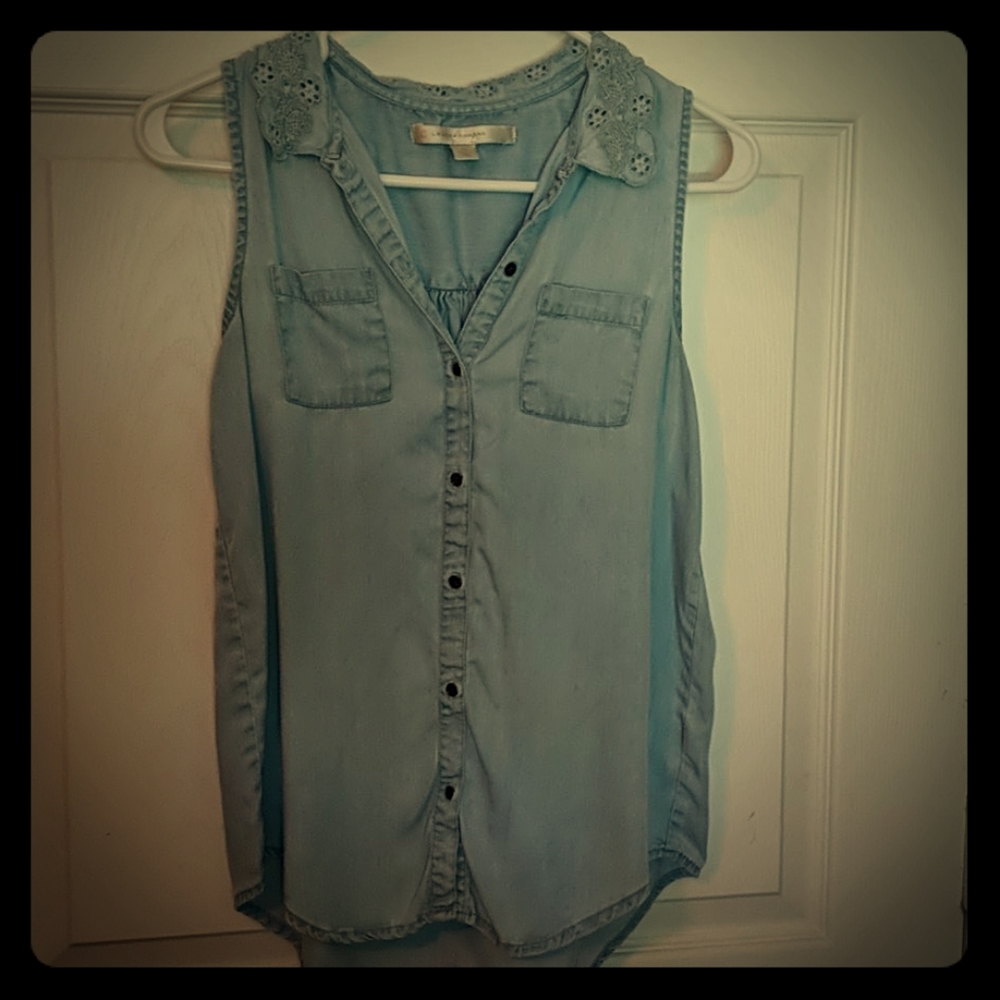 Lauren Conrad light denim style top